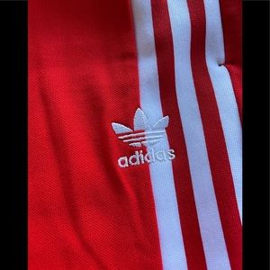 ADIDAS - Cute like new red size L pants